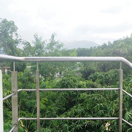 Villa Somewhere Phuket Thalang Esterno foto