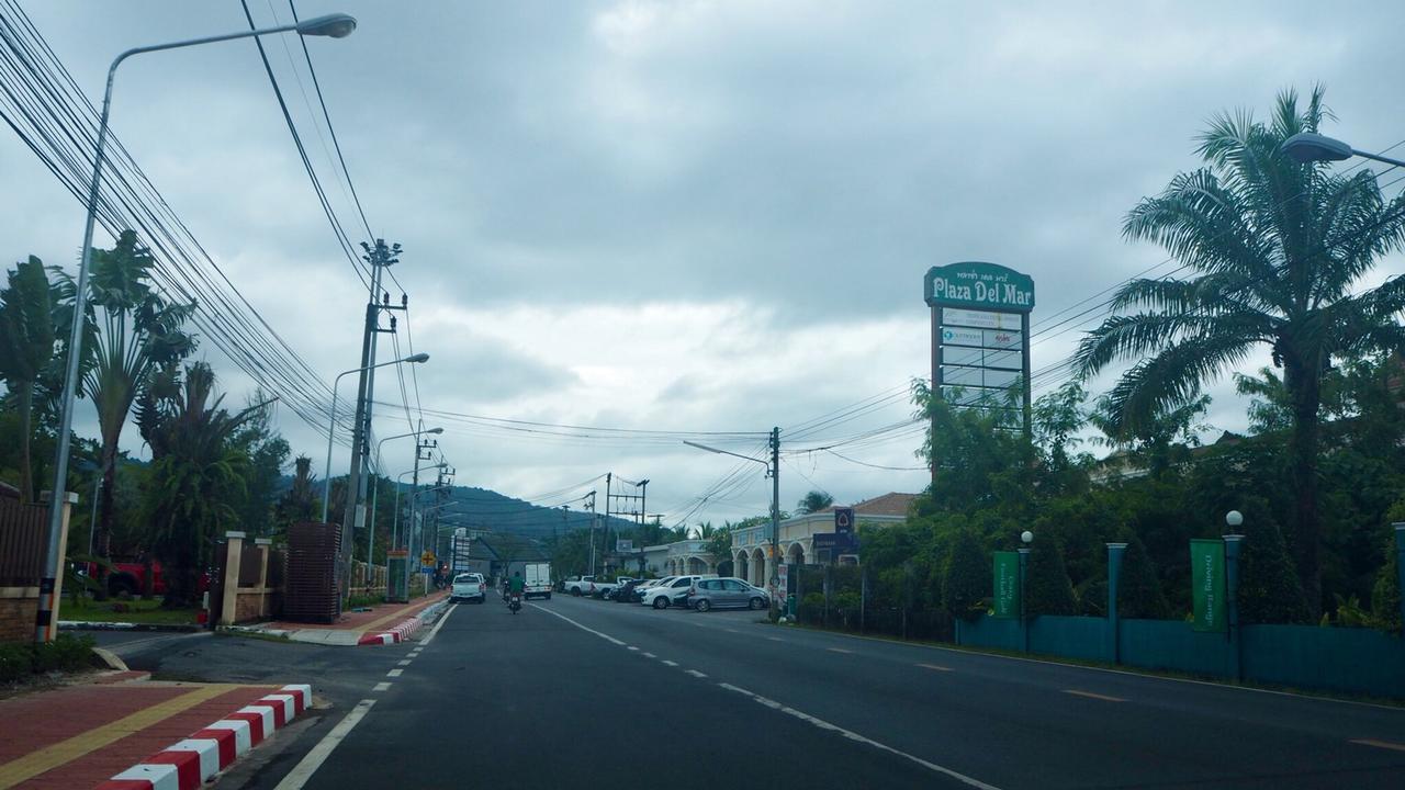 Villa Somewhere Phuket Thalang Esterno foto