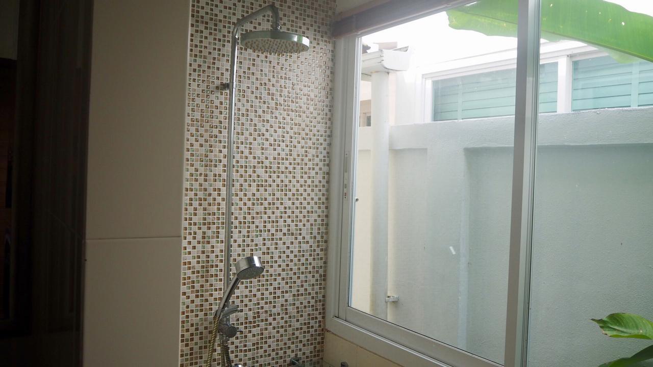 Villa Somewhere Phuket Thalang Esterno foto